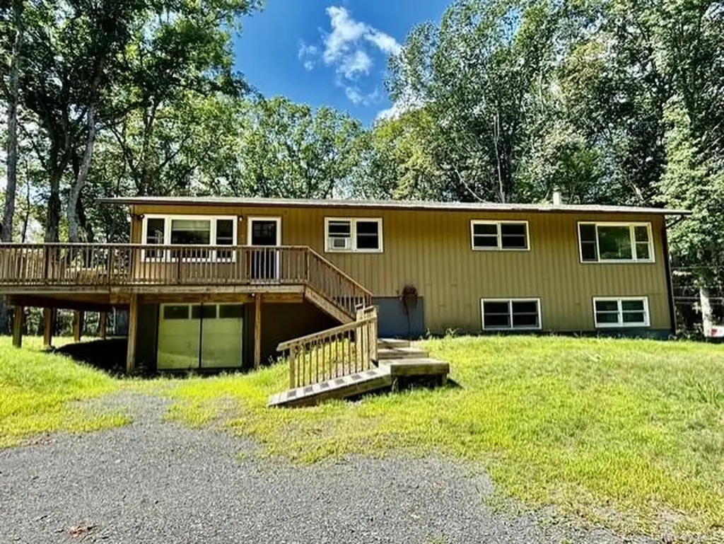 46 Sunset Circle Bloomingburg NY 12721