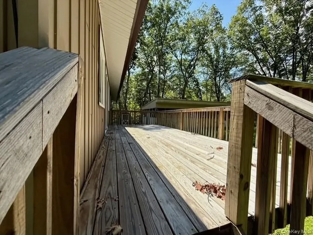 46 Sunset Circle Bloomingburg NY 12721