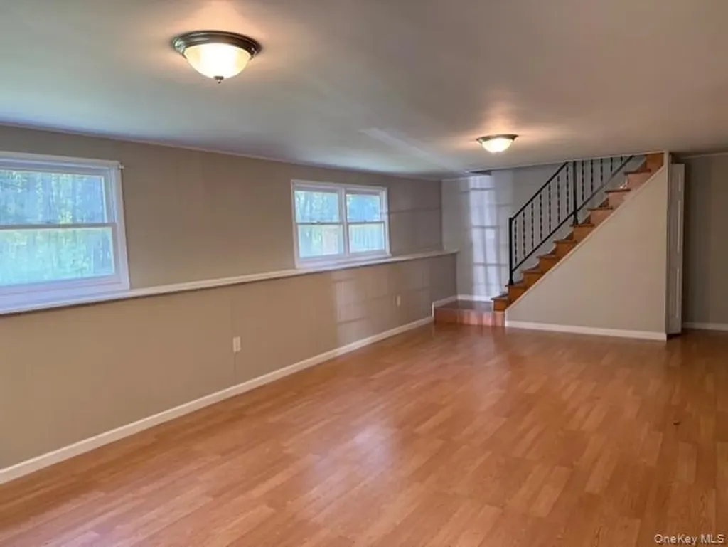 46 Sunset Circle Bloomingburg NY 12721