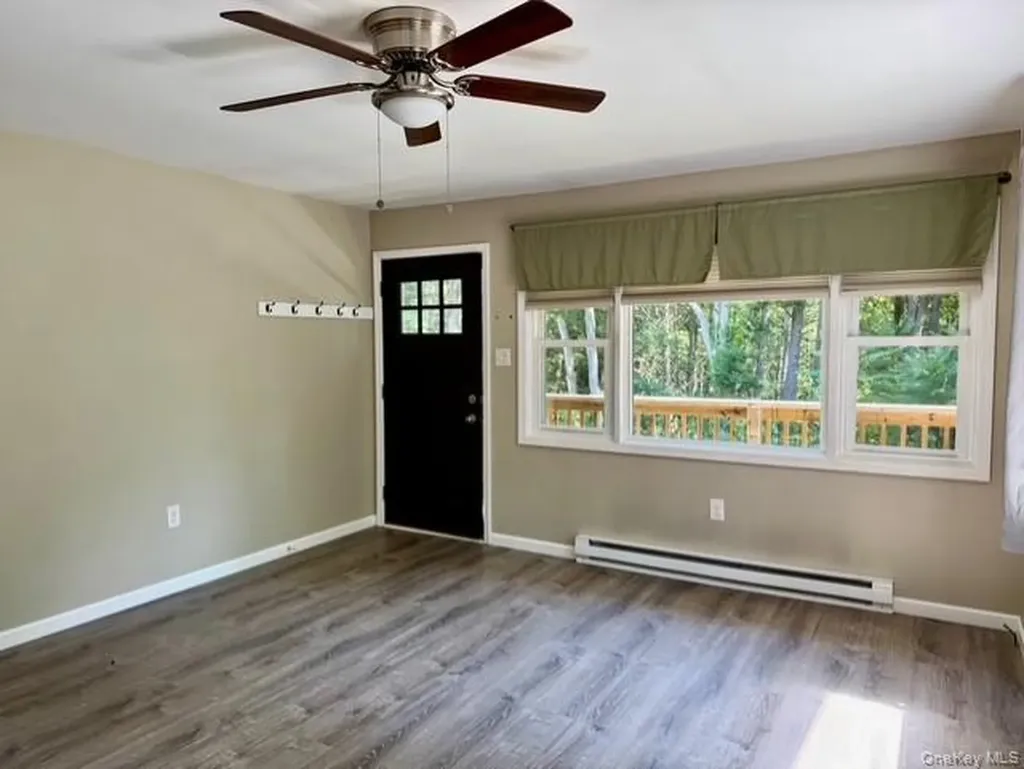 46 Sunset Circle Bloomingburg NY 12721