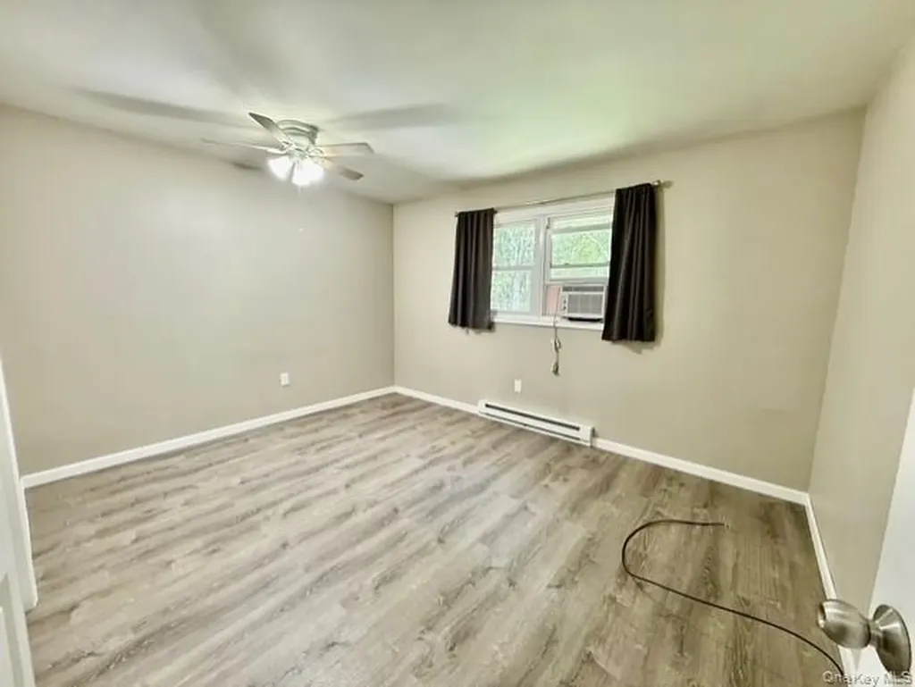 46 Sunset Circle Bloomingburg NY 12721