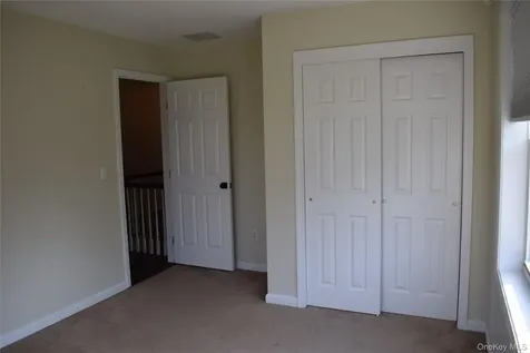 15 Wildflower Ridge Poughkeepsie NY 12603
