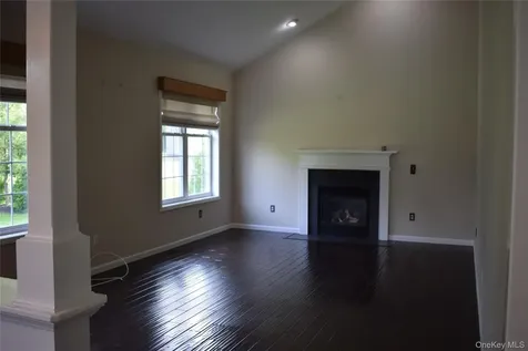 15 Wildflower Ridge Poughkeepsie NY 12603