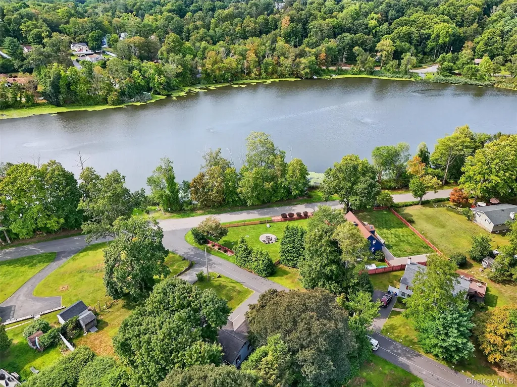 3 Aspen Road Mahopac NY 10541