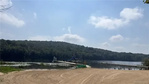 254 Wixon Pond Road Mahopac NY 10541