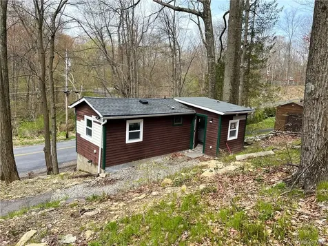 254 Wixon Pond Road Mahopac NY 10541