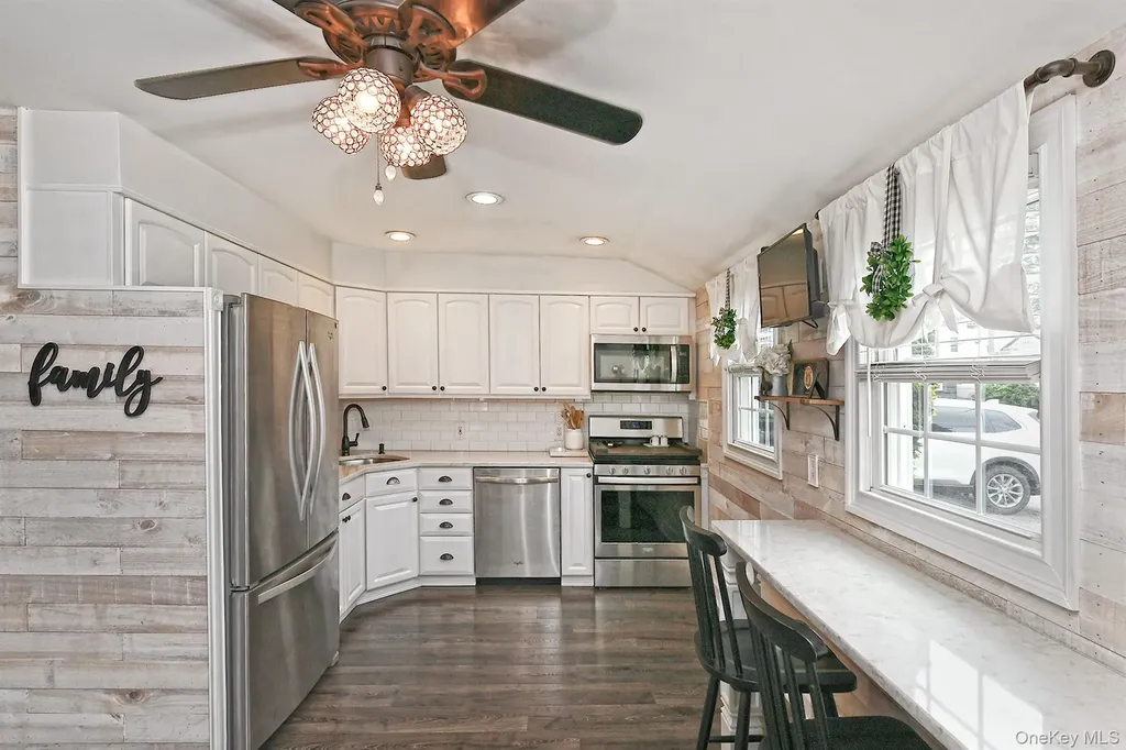 2280 Hynes Place Bellmore NY 11710