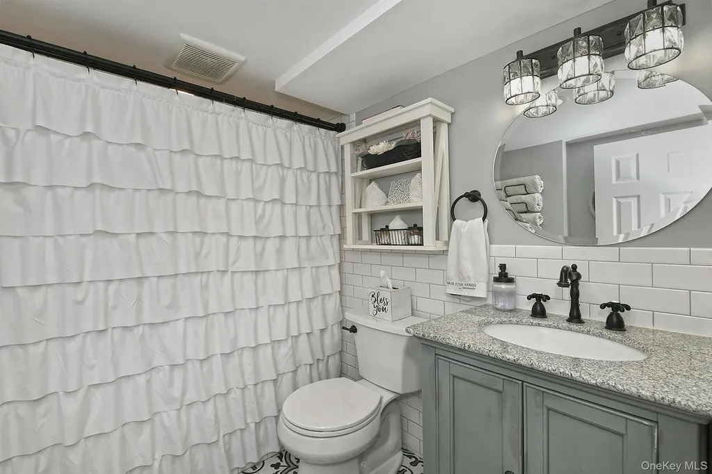 2280 Hynes Place Bellmore NY 11710