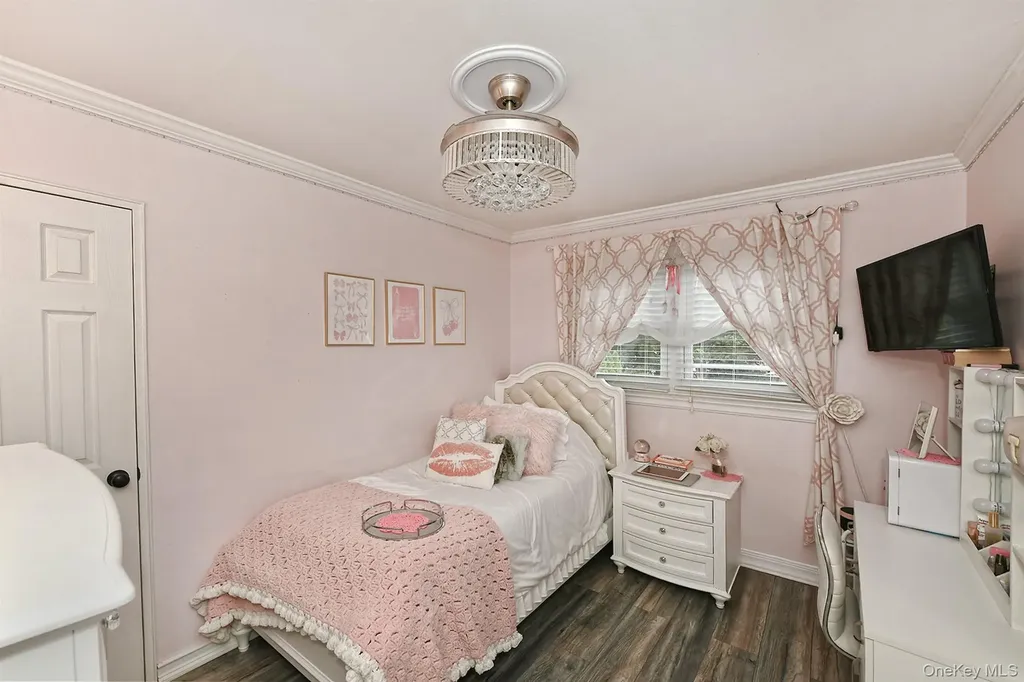 2280 Hynes Place Bellmore NY 11710