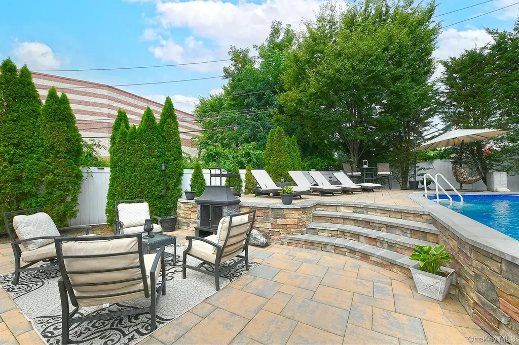 2280 Hynes Place Bellmore NY 11710