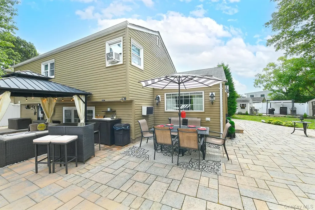 2280 Hynes Place Bellmore NY 11710