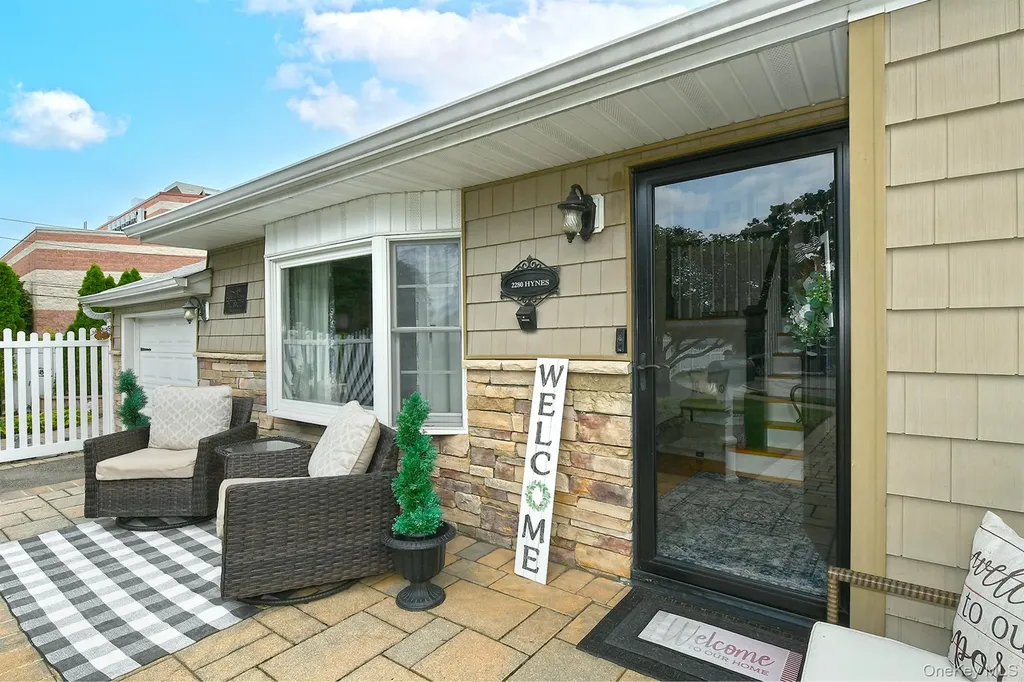 2280 Hynes Place Bellmore NY 11710