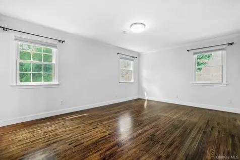 24 Thorne Place Rye NY 10580