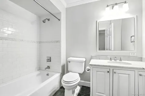 24 Thorne Place Rye NY 10580