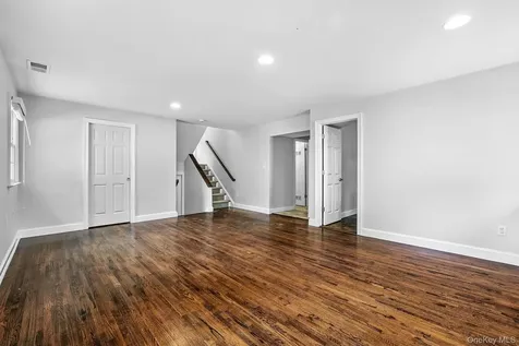 24 Thorne Place Rye NY 10580