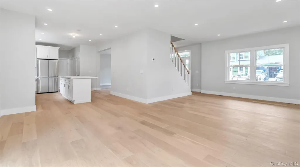5B Fanning Avenue Hampton Bays NY 11946