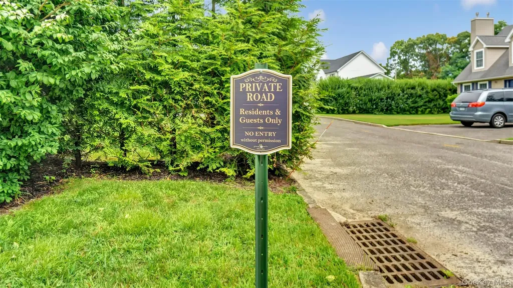 5B Fanning Avenue Hampton Bays NY 11946