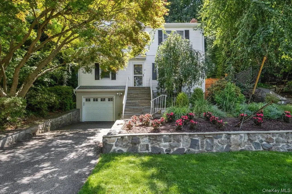 28 Parkway Circle Scarsdale NY 10583