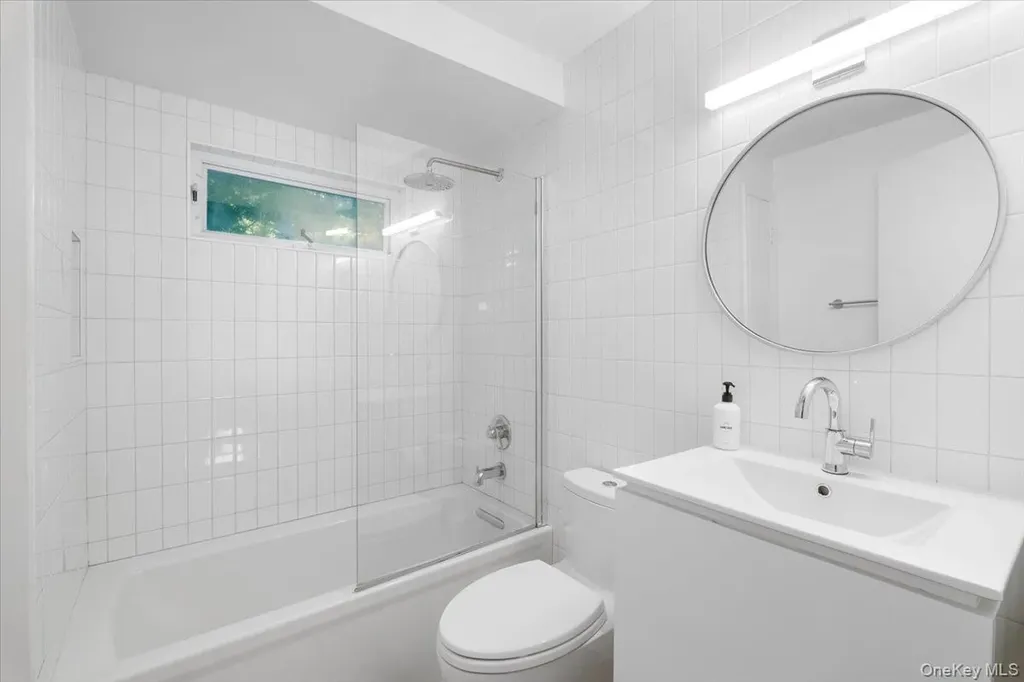 28 Parkway Circle Scarsdale NY 10583