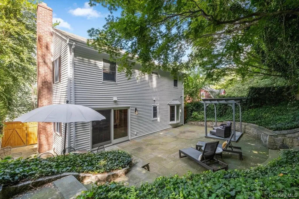 28 Parkway Circle Scarsdale NY 10583