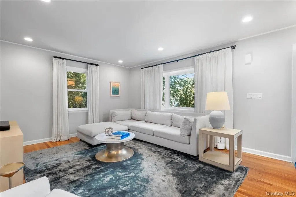 28 Parkway Circle Scarsdale NY 10583