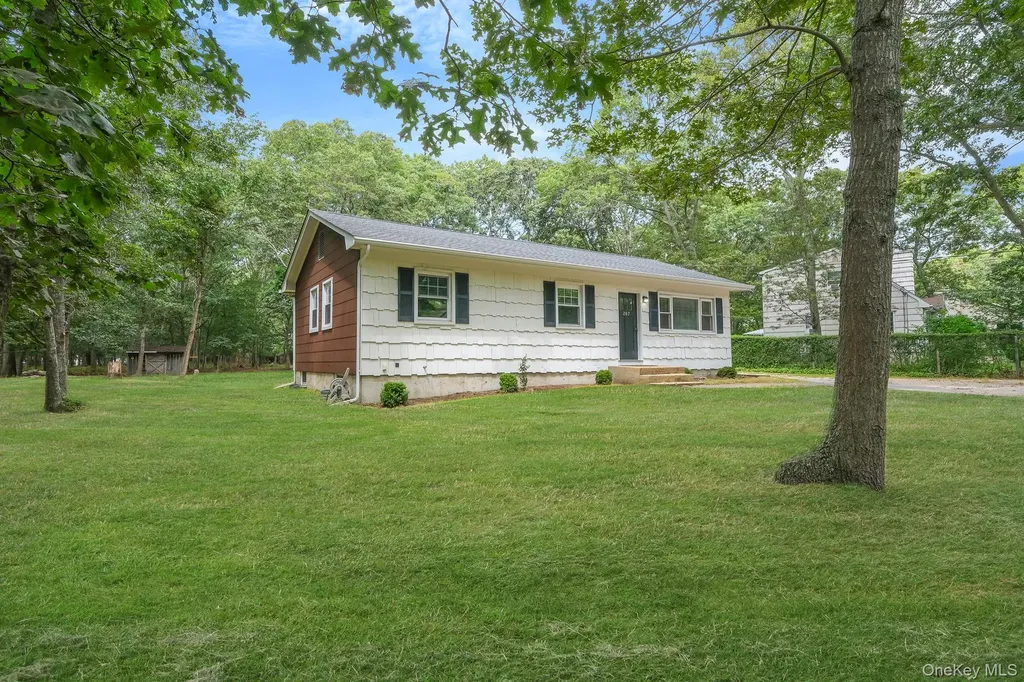 267 Accabonac Road East Hampton NY 11937