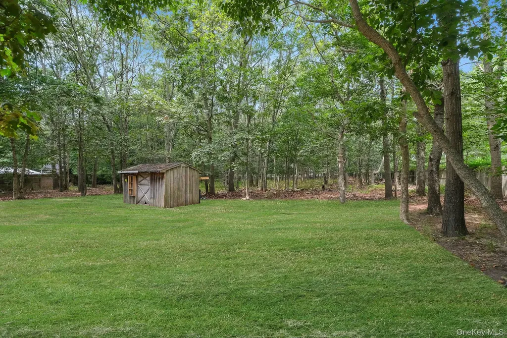 267 Accabonac Road East Hampton NY 11937