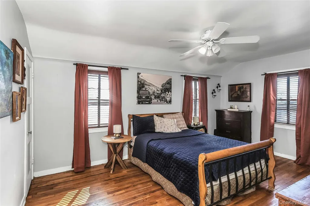 36 Amethyst Street Elmont NY 11003