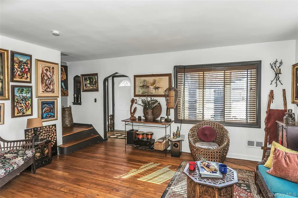 36 Amethyst Street Elmont NY 11003