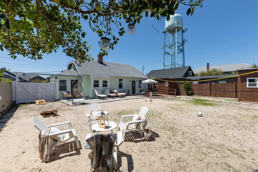 12 Surfview Walk Seaview NY 11770
