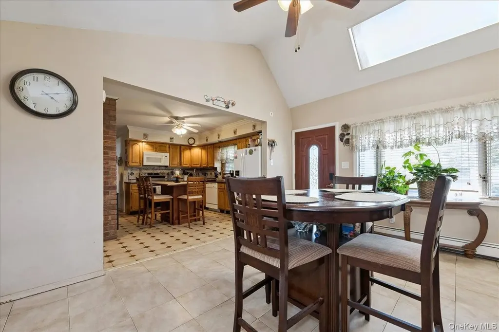 181 Springtime Lane N Levittown NY 11756