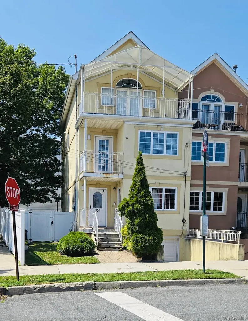 901 Dean Avenue Bronx NY 10465