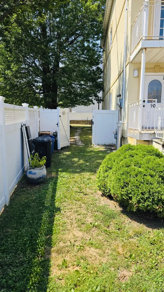 901 Dean Avenue Bronx NY 10465