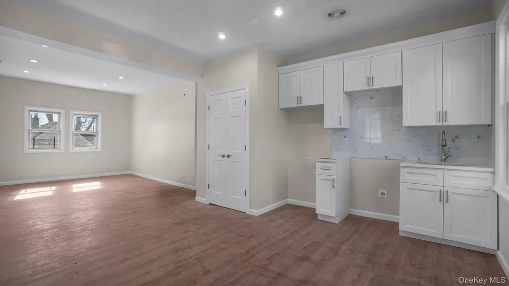 3620 Paulding Avenue Bronx NY 10469