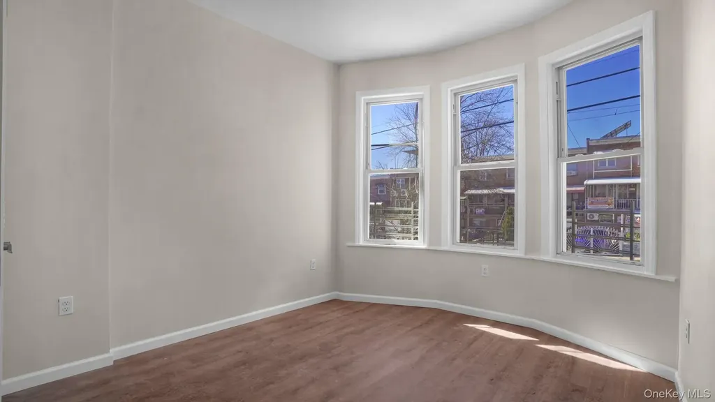 3620 Paulding Avenue Bronx NY 10469