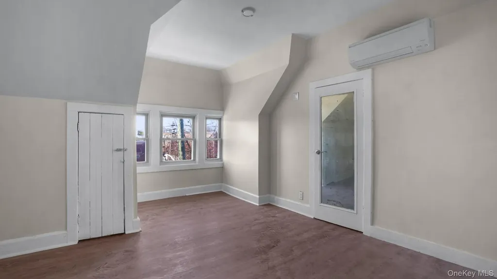 3620 Paulding Avenue Bronx NY 10469