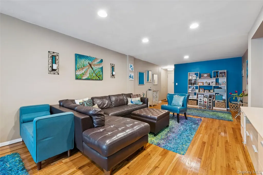 410 E Broadway Long Beach NY 11561