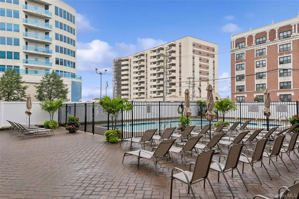 410 E Broadway Long Beach NY 11561