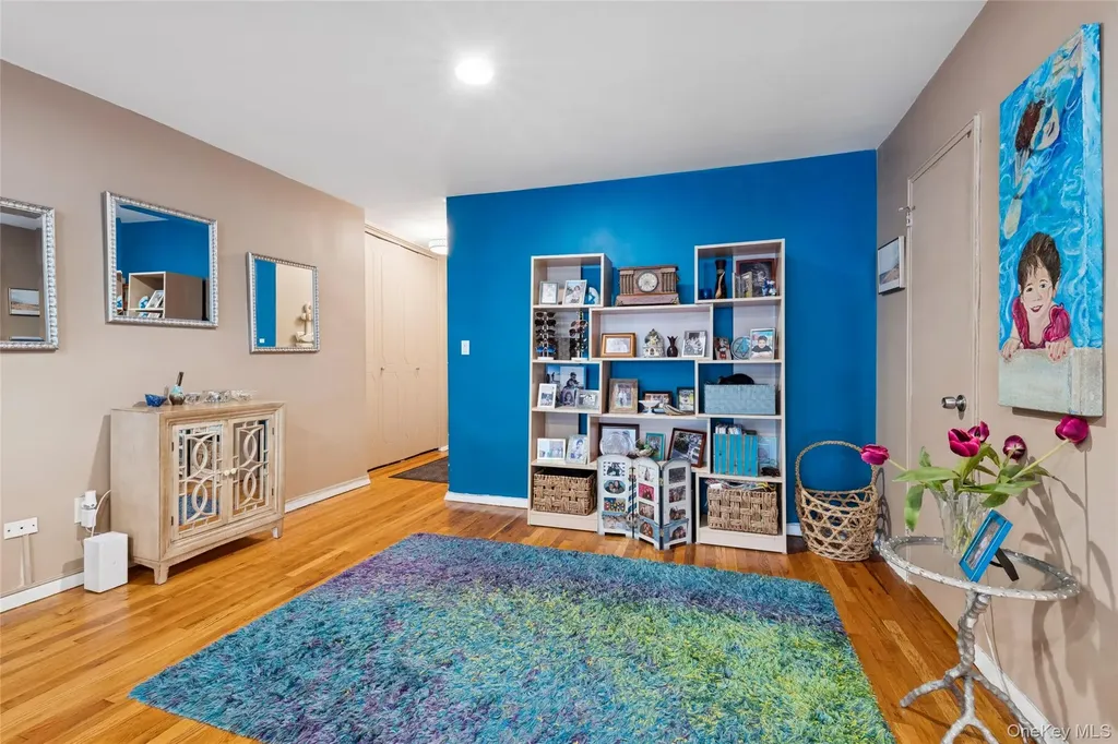 410 E Broadway Long Beach NY 11561