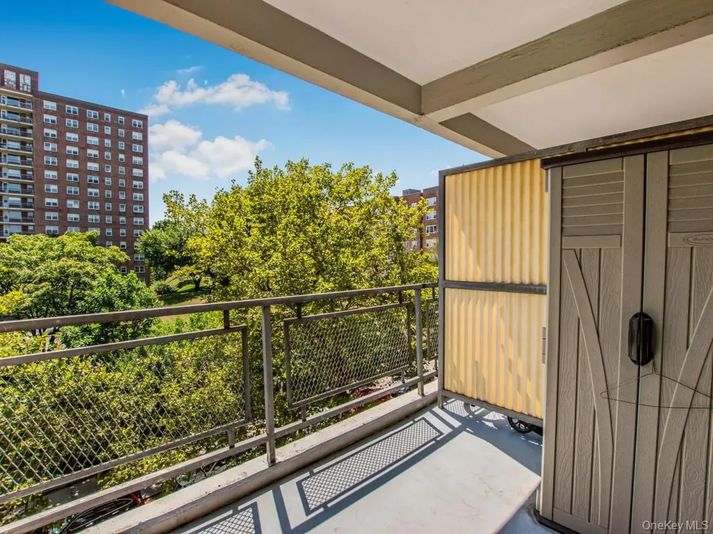 3901 Independence Avenue Bronx NY 10463
