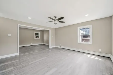 286 Old Country Road Deer Park NY 11729