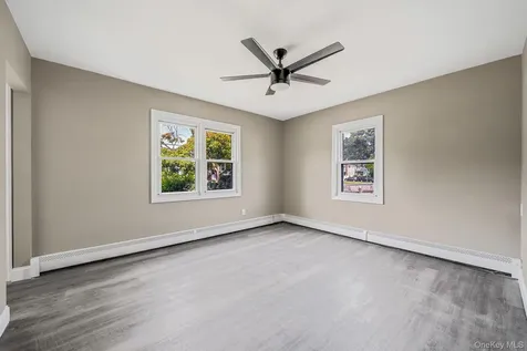 286 Old Country Road Deer Park NY 11729