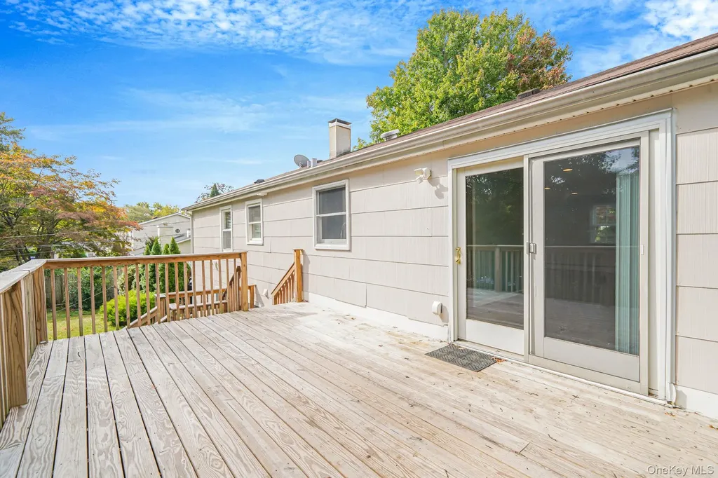 35 Wedgewood Drive Coram NY 11727