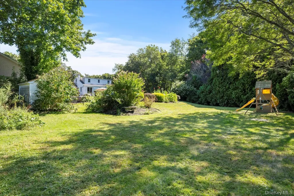 33595 Main Road Cutchogue NY 11935