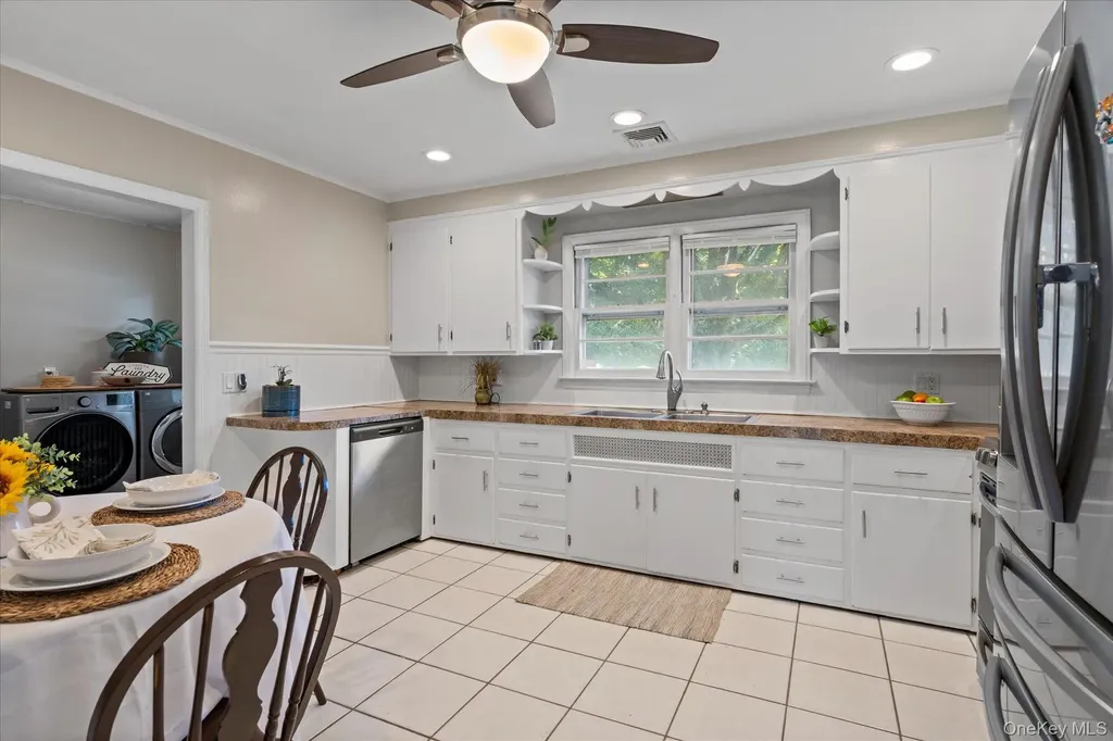 33595 Main Road Cutchogue NY 11935