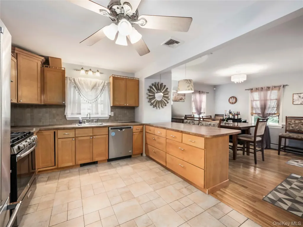 5 Caroline Street Garnerville NY 10923