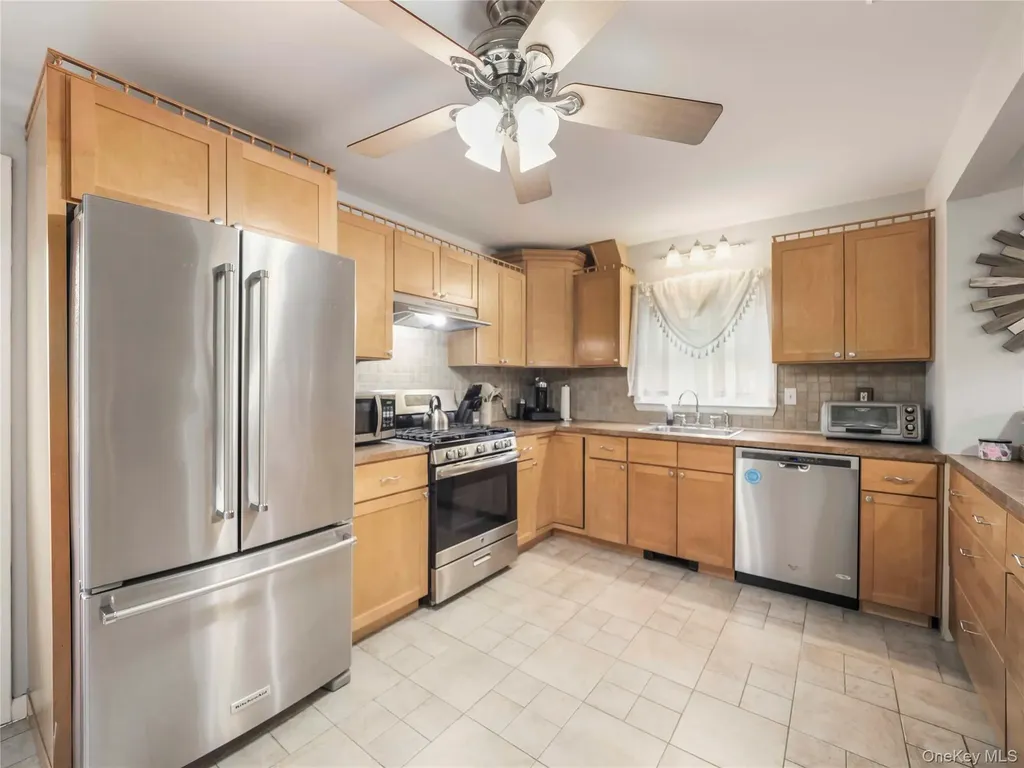 5 Caroline Street Garnerville NY 10923