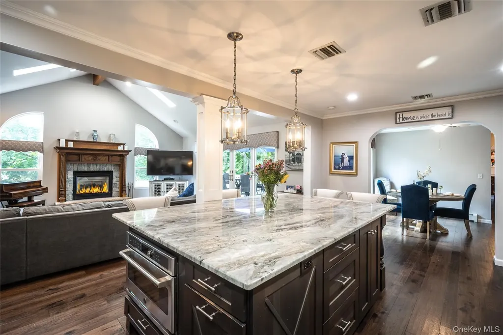 26 E George Avenue Pearl River NY 10965