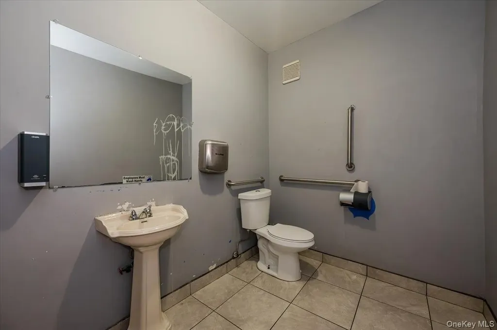 204 Ashburton Avenue Yonkers NY 10701