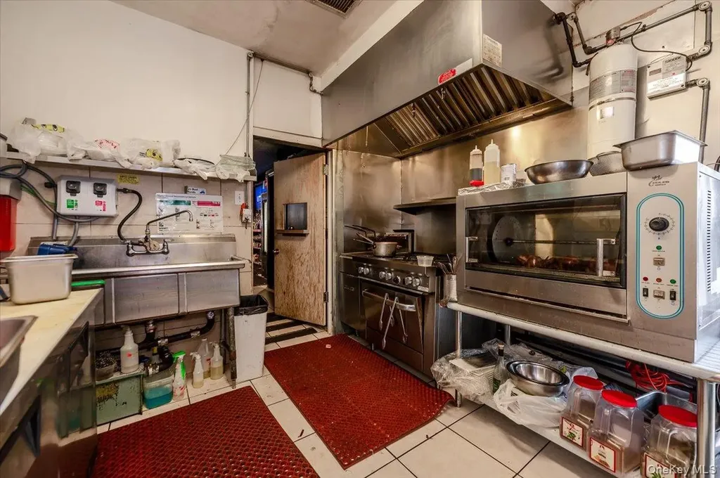 204 Ashburton Avenue Yonkers NY 10701